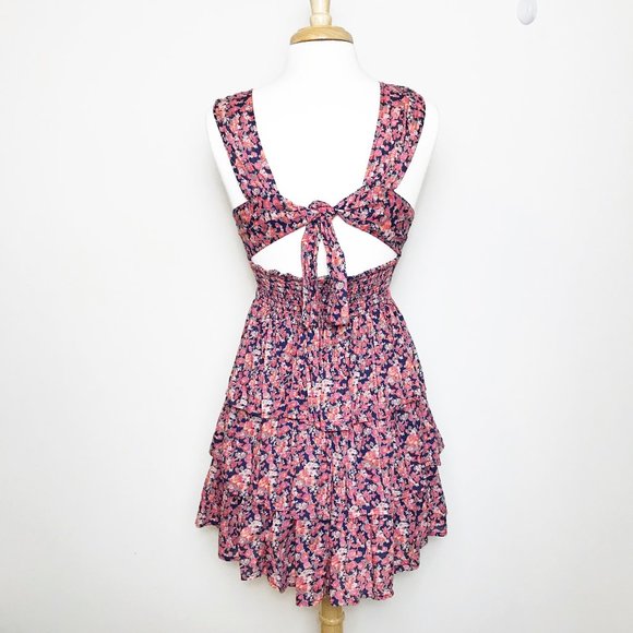 Forever 21 Dresses & Skirts - XXI Floral Pattern Tiered Dress